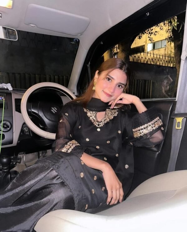 Hania Amir Embroidered Design 3Pcs - Image 5